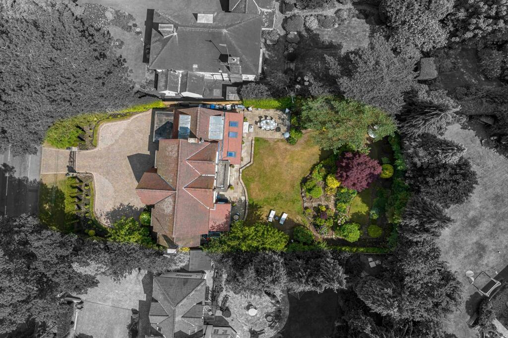 5 bedroom detached house for sale in Park Road, Hale, Altrincham, WA15